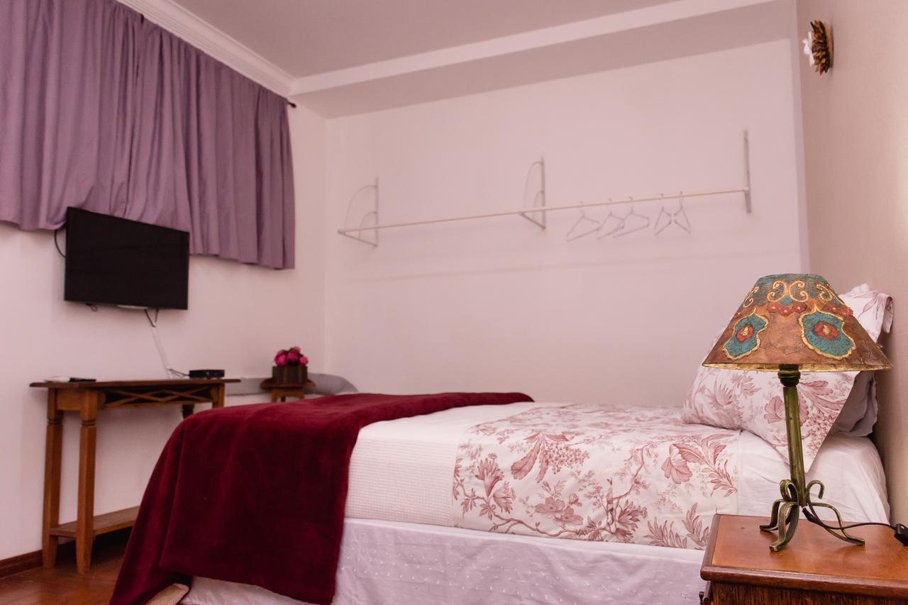 Hospedaria Casa Real Santa Cruz de Minas Exterior photo